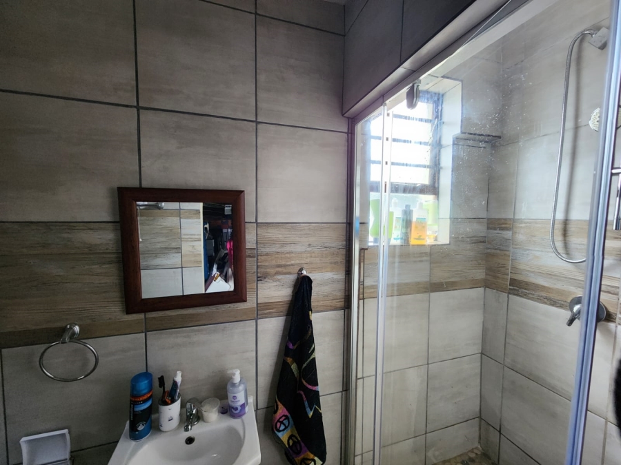 5 Bedroom Property for Sale in Dana Bay Western Cape